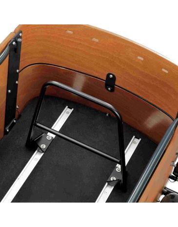 Utility bar for the cargo bike box
